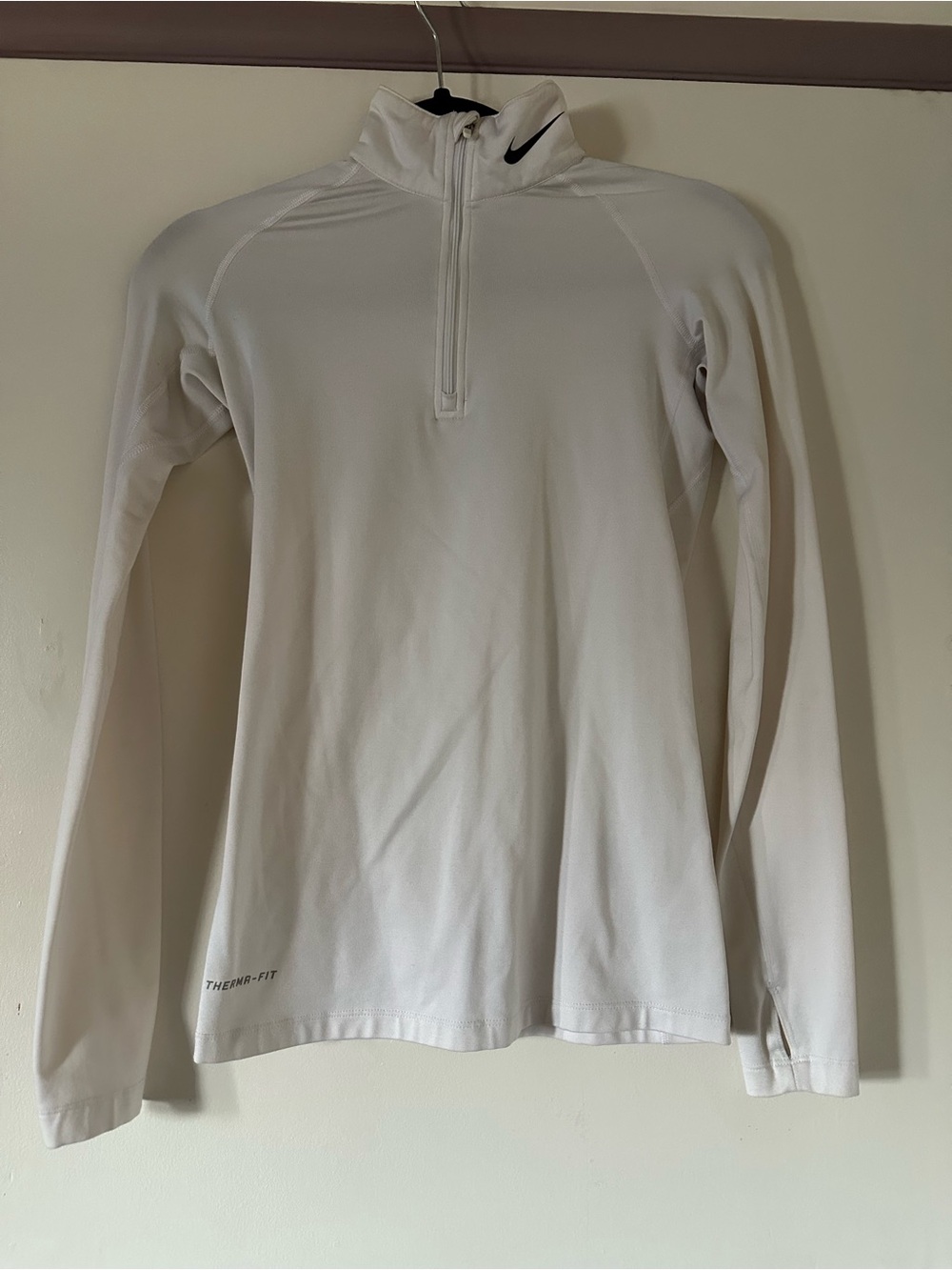 Nike Womenโs White Therma-FIT Quarter-Zip Sweater